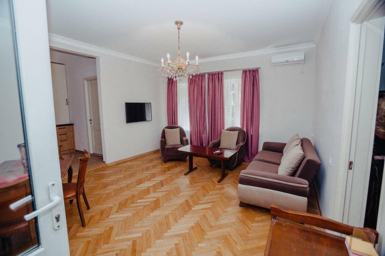 Chilling View Apartment Tbilisi Buitenkant foto