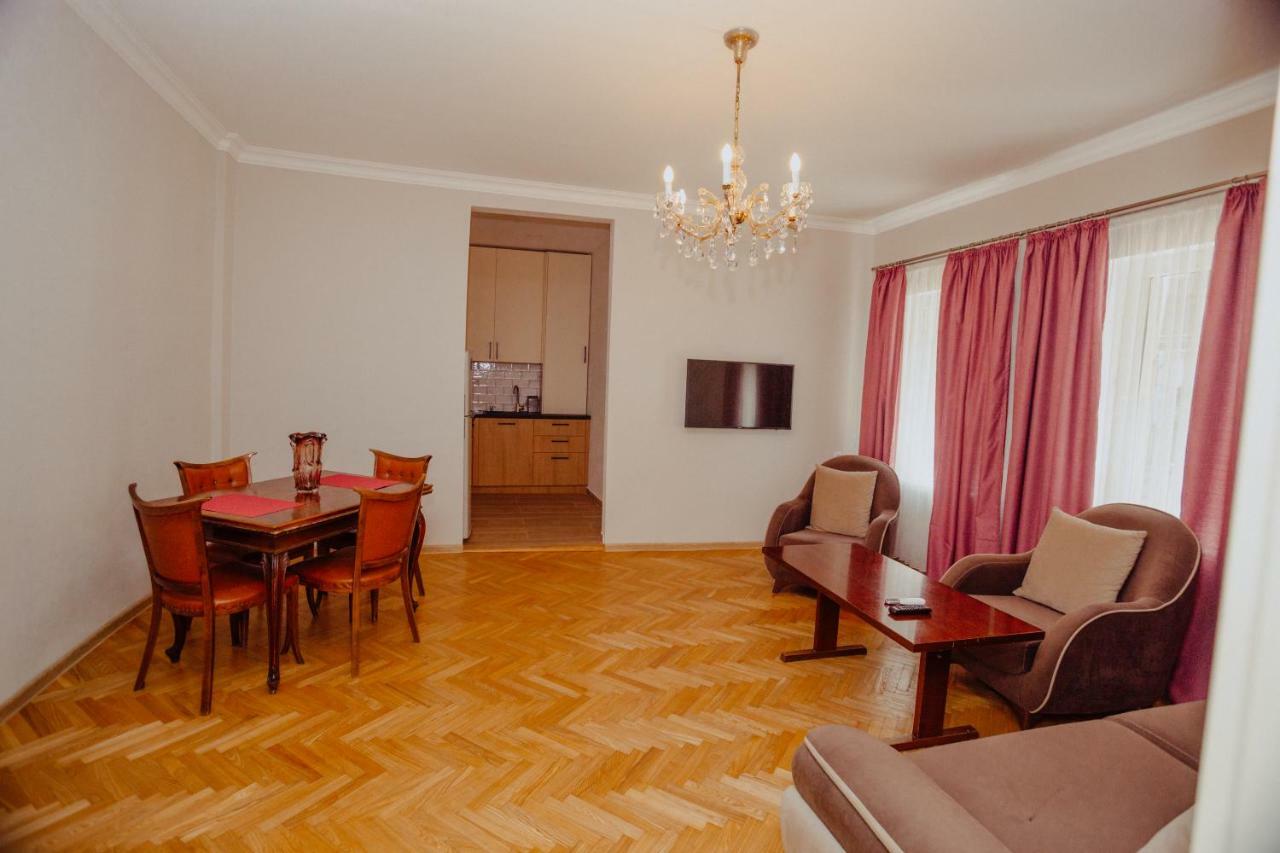 Chilling View Apartment Tbilisi Buitenkant foto