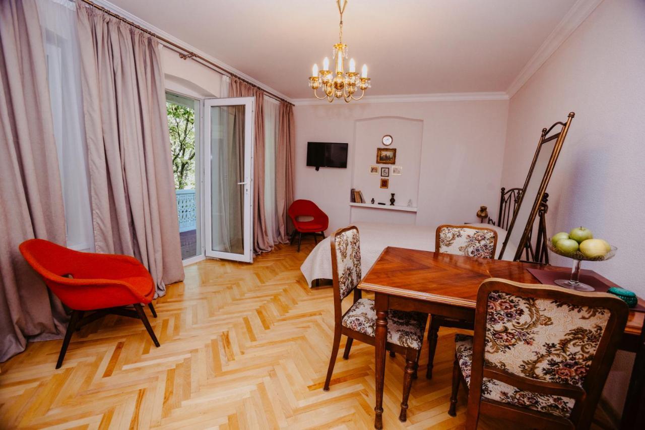 Chilling View Apartment Tbilisi Buitenkant foto